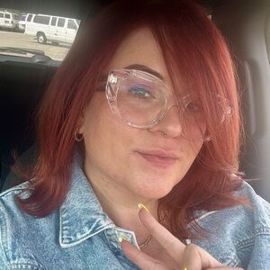 Hi there! Allow me to introduce myself.